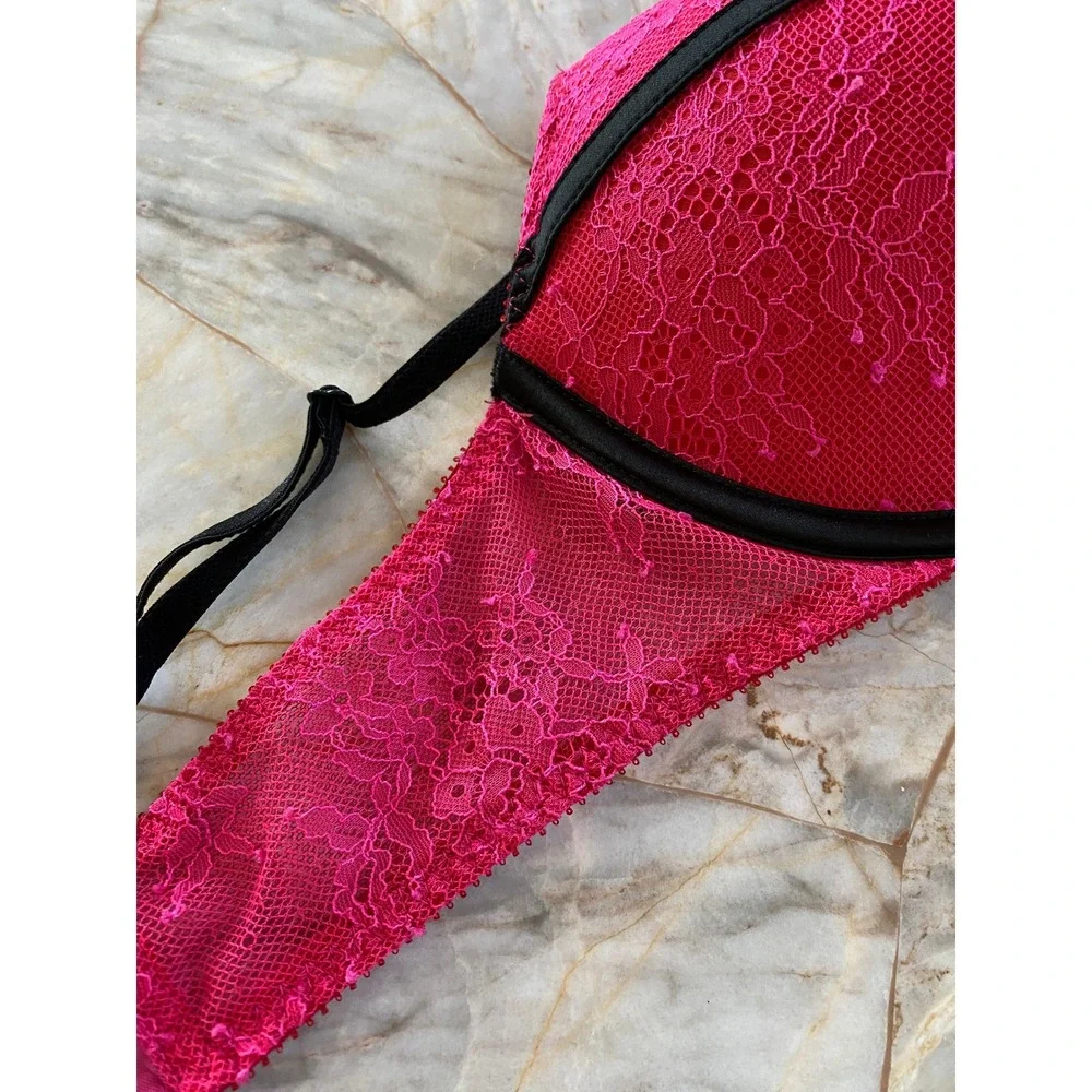 Victoria's Secret Bombshell Plunge Bra 34A and Thong Set Pink Lace Front Clasp